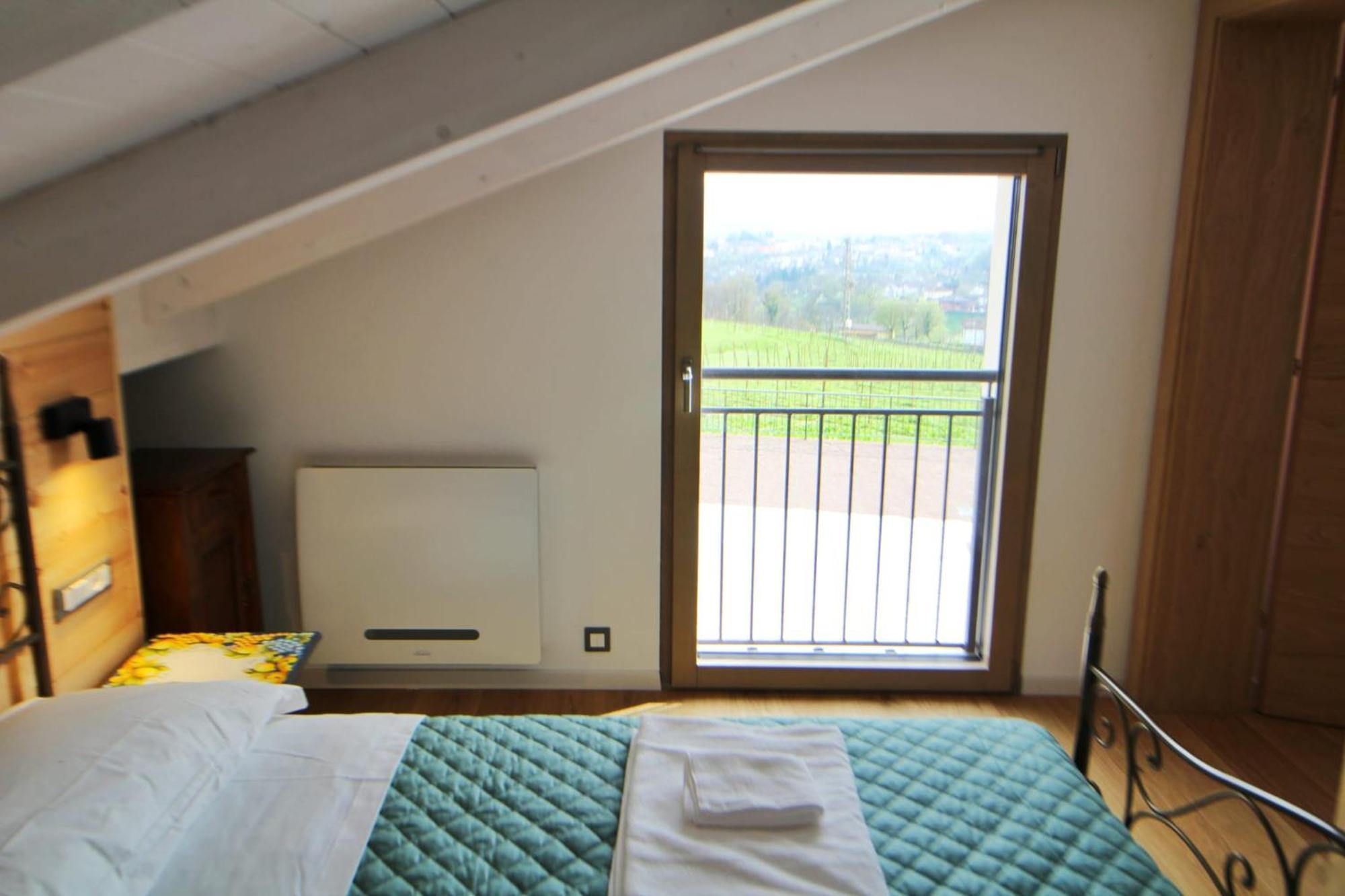 Le Vignole Apartment *